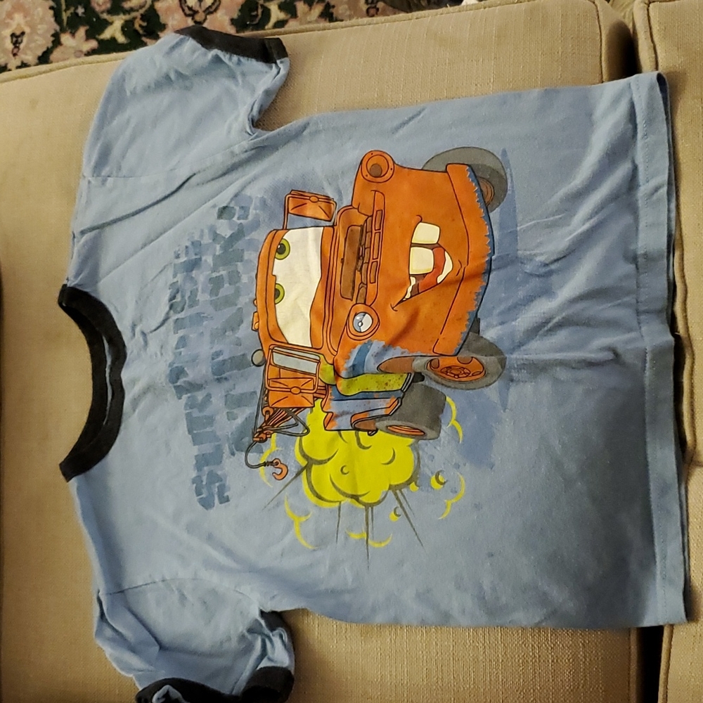 Boys Disney Store Cars Tow Mater t shirt S (5-6)